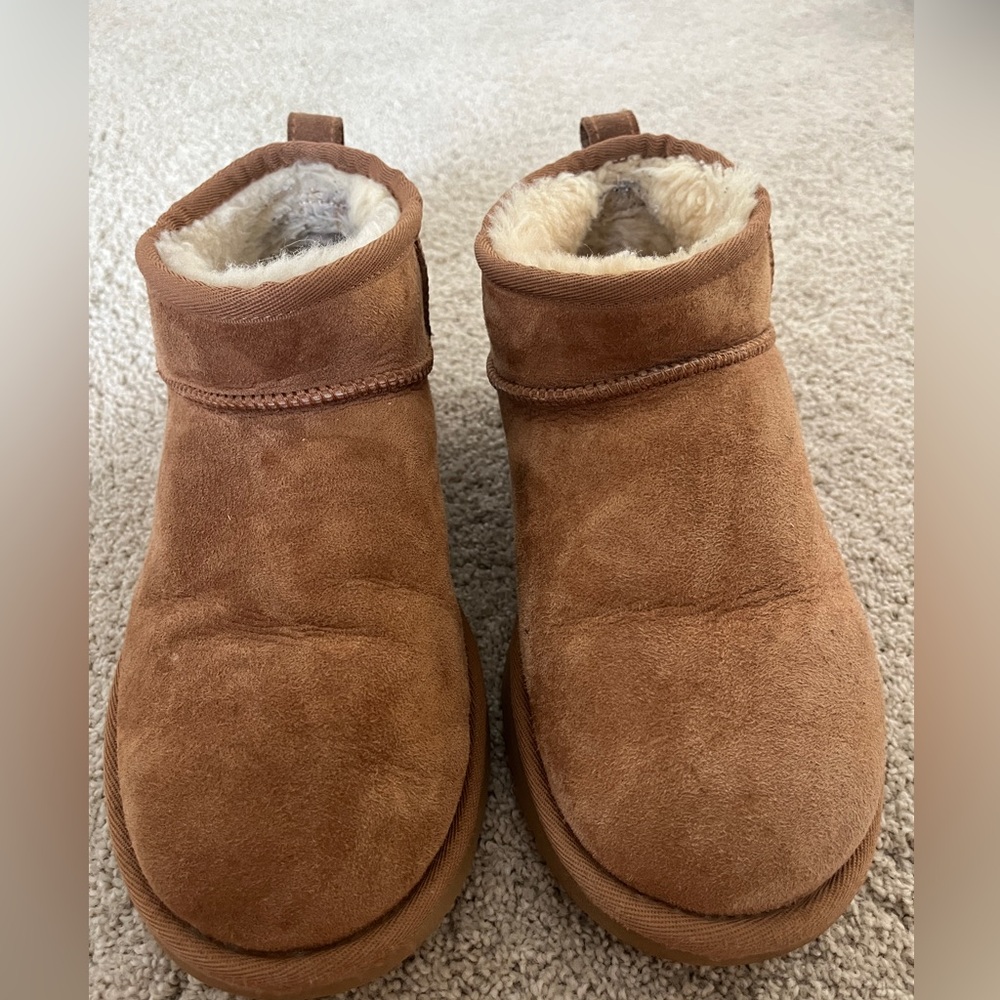 UGG ultra minis